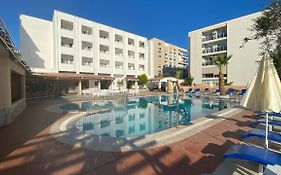 Oya Family Suites